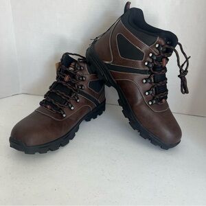Weather proof men’s boots water proof boots men’s size 13 new with tags